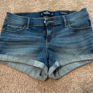 Hollister Shorts BRAND NEW!!